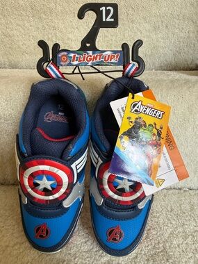 NWT Marvel Avengers Kids Light-Up Sneakers - Blue, Red, Navy